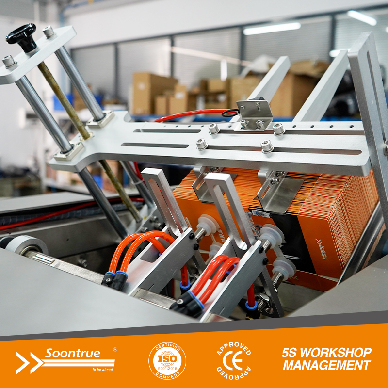 Maquina estuchadora de papel tisú