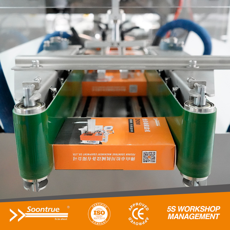 Maquina estuchadora de papel tisú