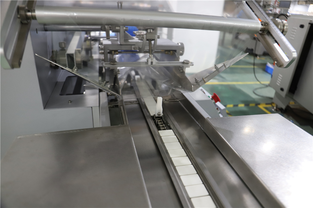 Máquina de envasado al vacío de bolsas tipo almohada grandes - SZ502