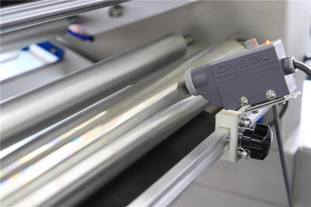 Máquina envasadora de canto - SI-150D