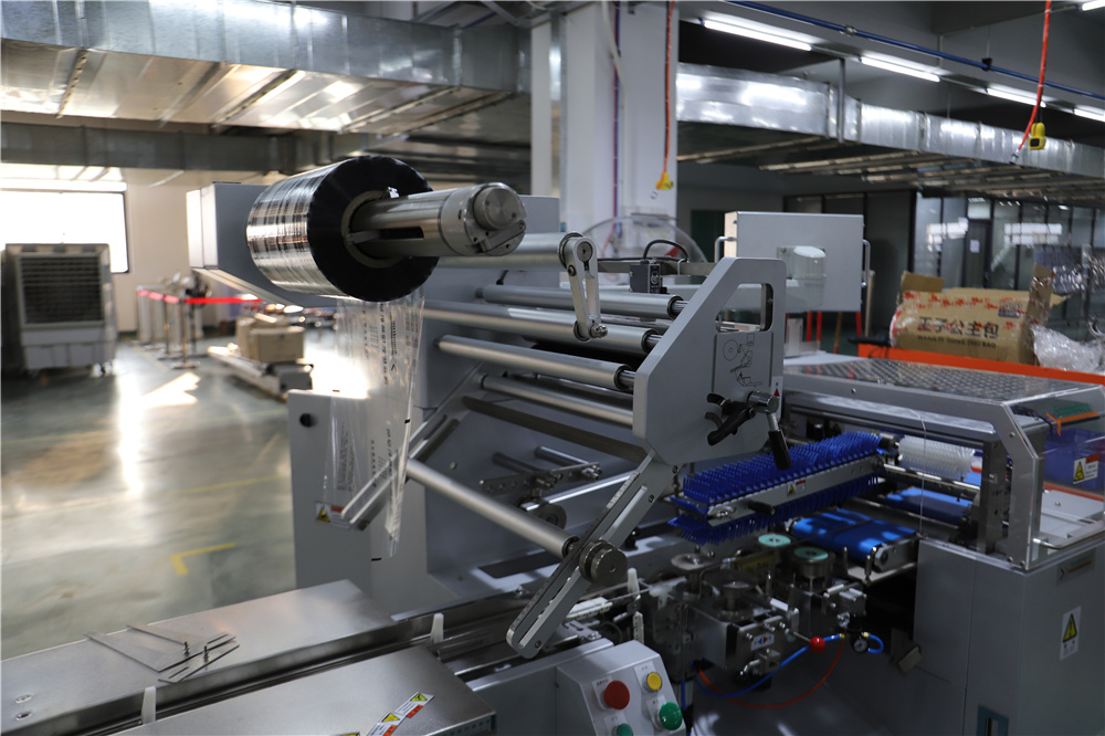 Máquina de envasado al vacío de bolsas tipo almohada grandes - SZ502